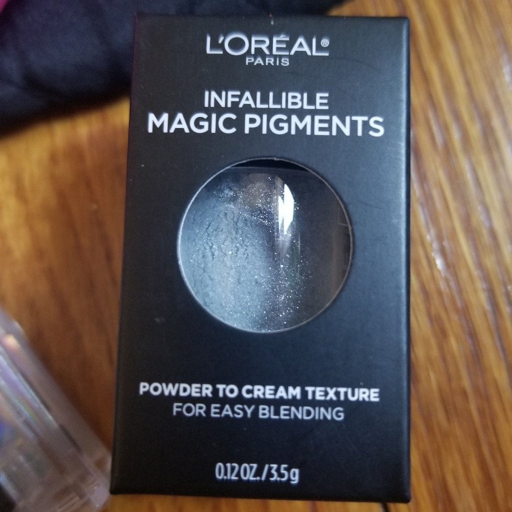 🎁3/$20 Make-up Bundle - Picture 3 of 6